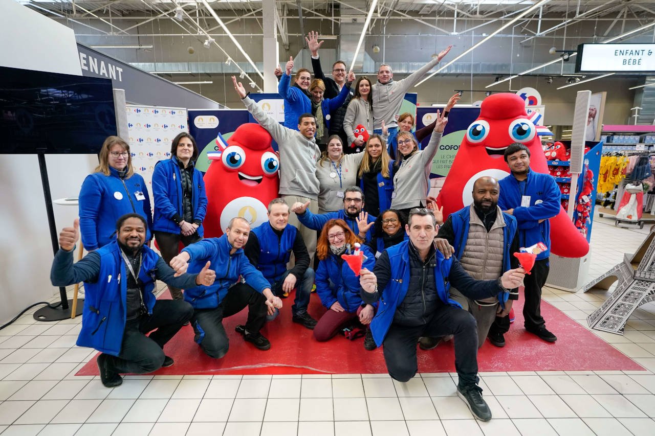 Promo Coffret de 10 fèves Paris 2024(m) chez Carrefour