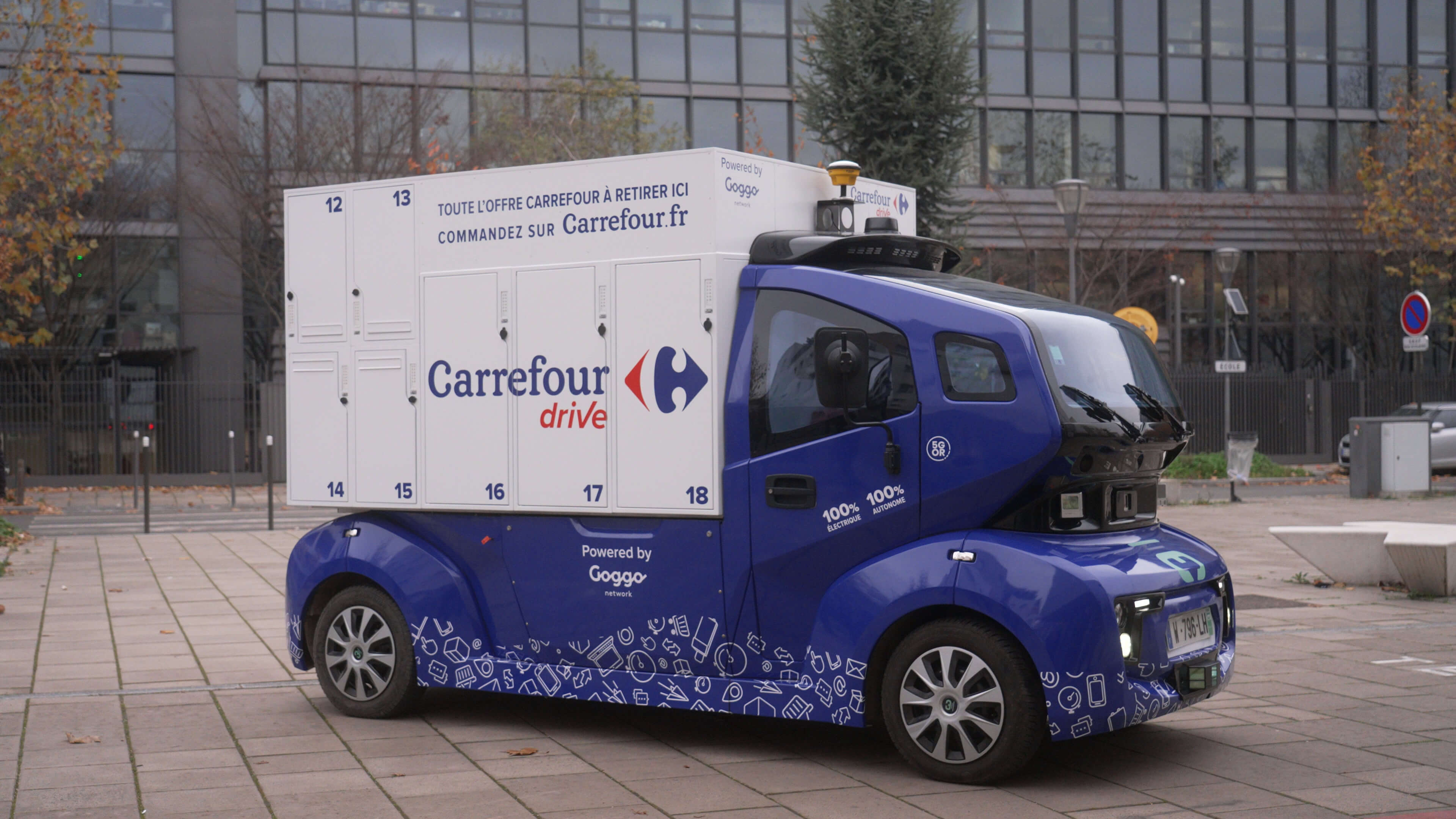 Promo i Méga transporteur Dino chez Carrefour